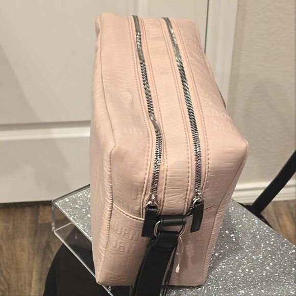 Steve Madden Embossed Logo Double Zip Nylon XL Cosmetic Bag- Blush - Picture 8 of 12